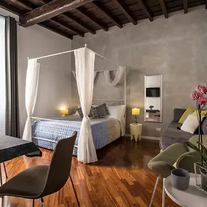 apartment-near-trevi-fountain.it-romehotels.com/
